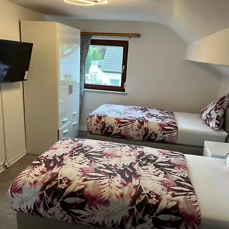 House Messe Just 3 Minutes *